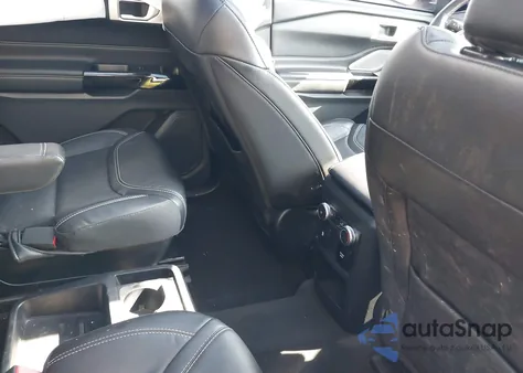 2021 Ford Explorer St z USA, uszkodzony, nr VIN 1FM5K8GCXMGA38701